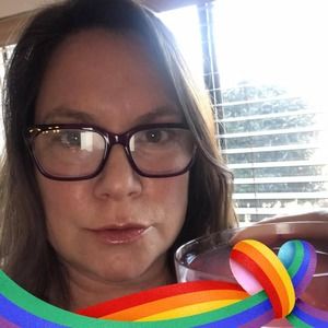 Meet your Posher, Lydia